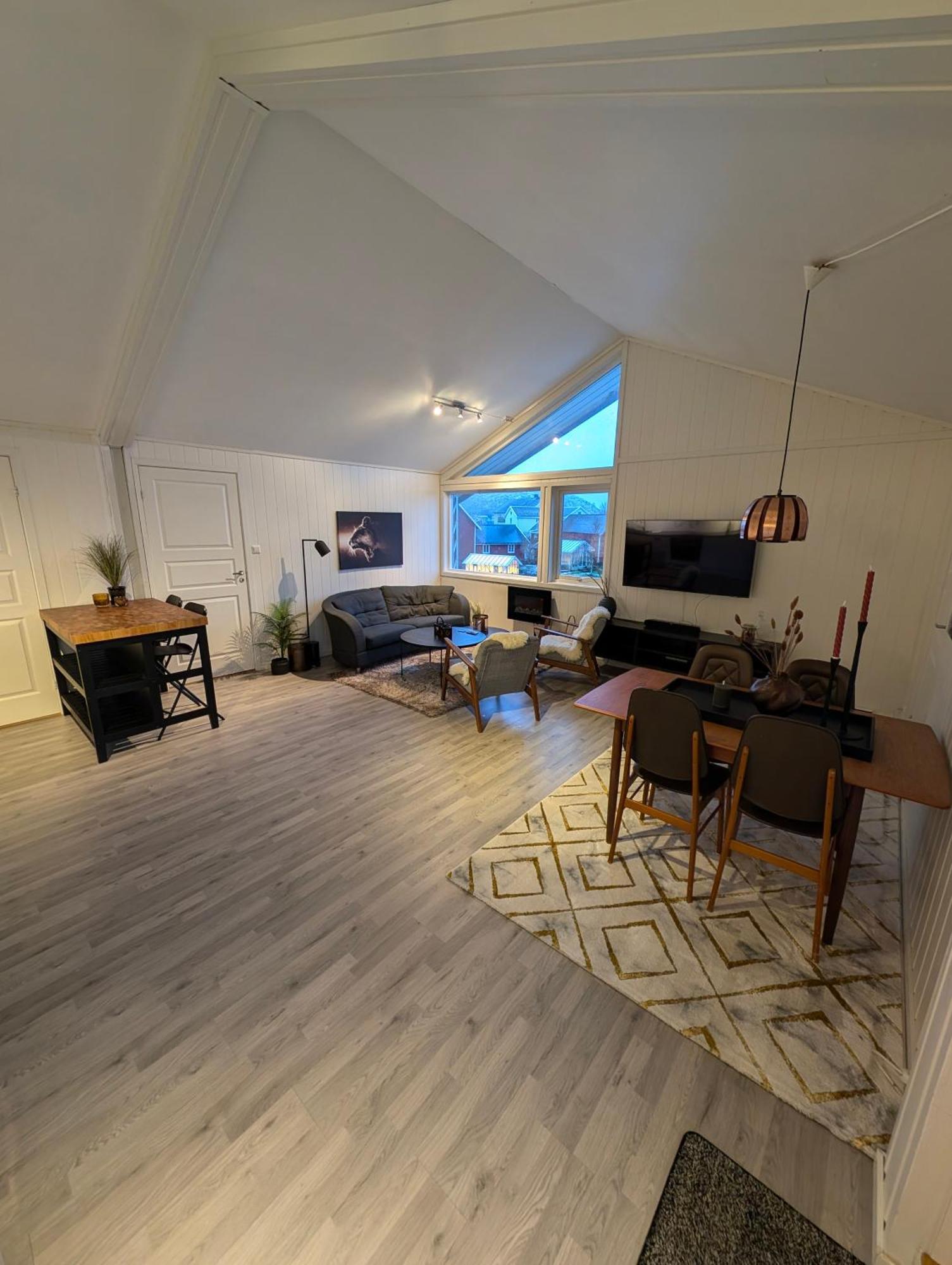 Reine City Apartment Exterior photo